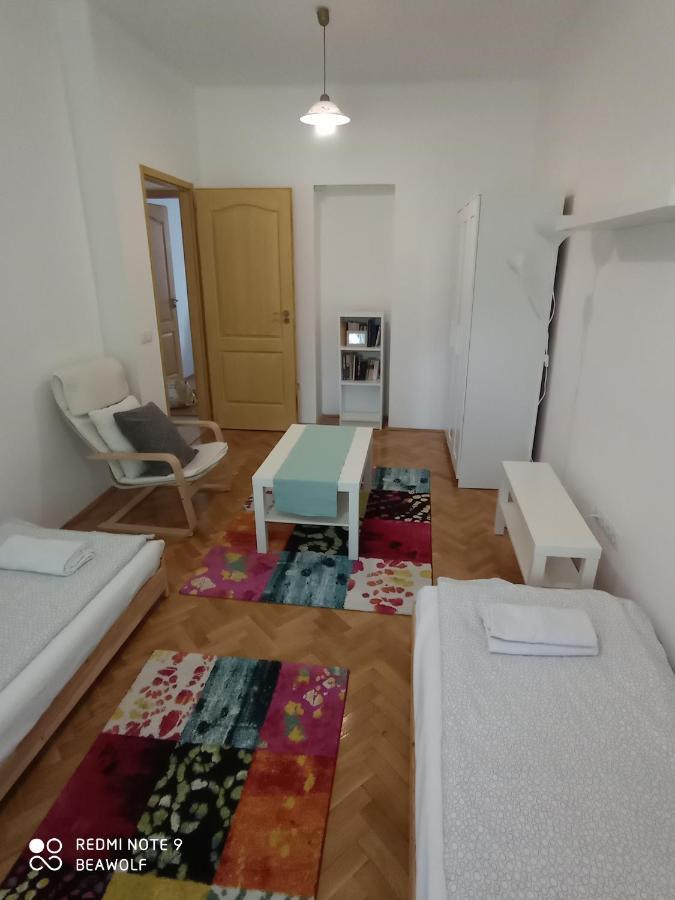 Gizella Apartman Apartment Егер Екстериор снимка