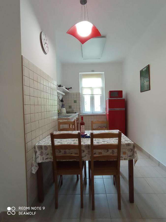 Gizella Apartman Apartment Егер Екстериор снимка